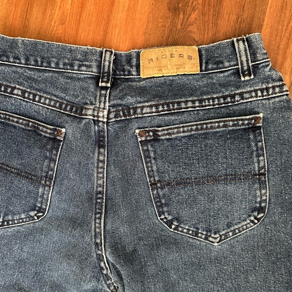Vintage Lee Riders jeans. Mom 90s style fit. - Picture 6 of 6